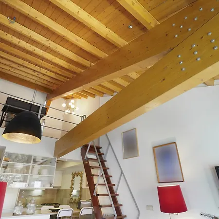 Principe Real Two Bedroom Loft * Lisboa
